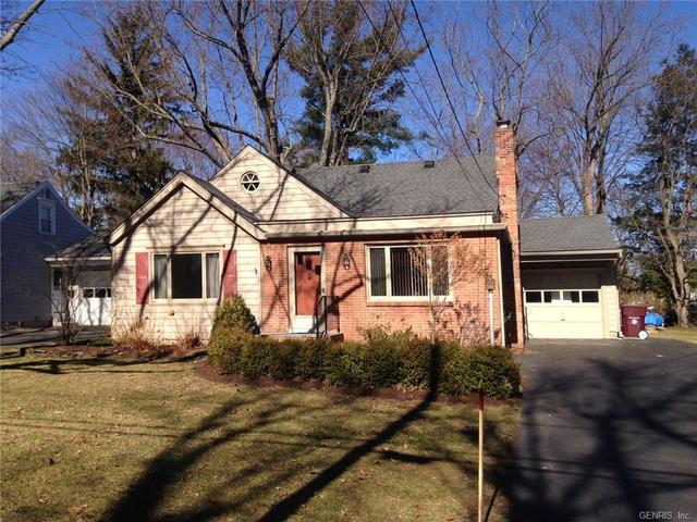 90 Lanark Cres