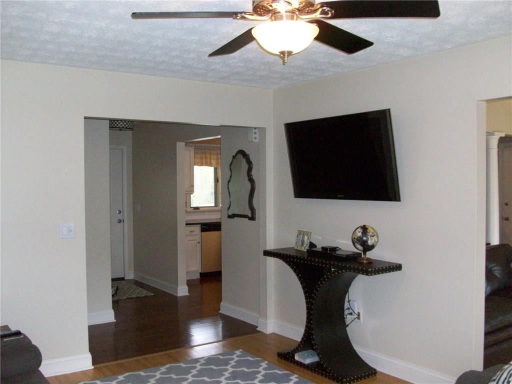 215 Straub Rd