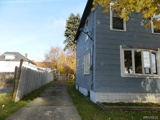 109 E Elm St