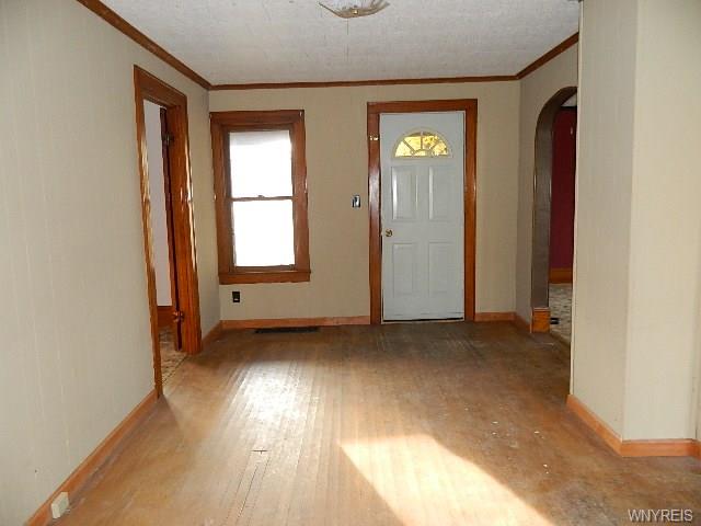 109 E Elm St