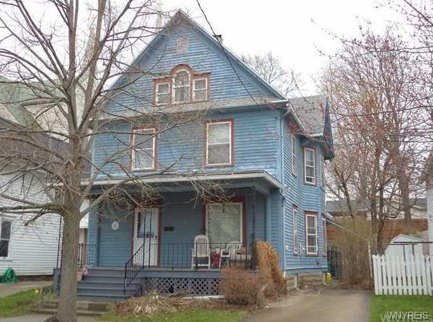 824 Union St S