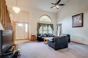 For Sale: 74 Wickfield Rd Blacklick, OH 43004
