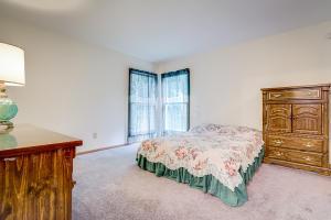 For Sale: 74 Wickfield Rd Blacklick, OH 43004