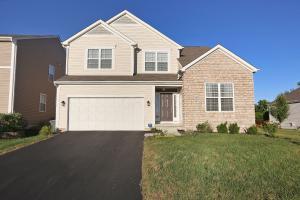 For Sale: 700 Redwood Valley Dr Blacklick, OH 43004