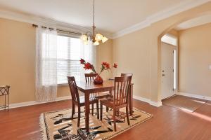 For Sale: 700 Redwood Valley Dr Blacklick, OH 43004