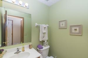 For Sale: 694 Meadows Dr Delaware, OH 43015
