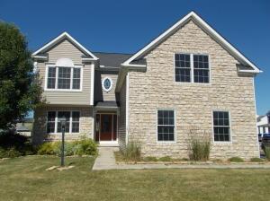 For Sale: 310 Linwood St Delaware, OH 43015