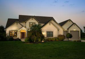 2939 Breezewood Ln