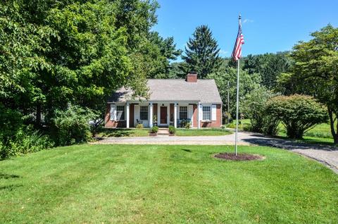 13 Ellington Commons Ln