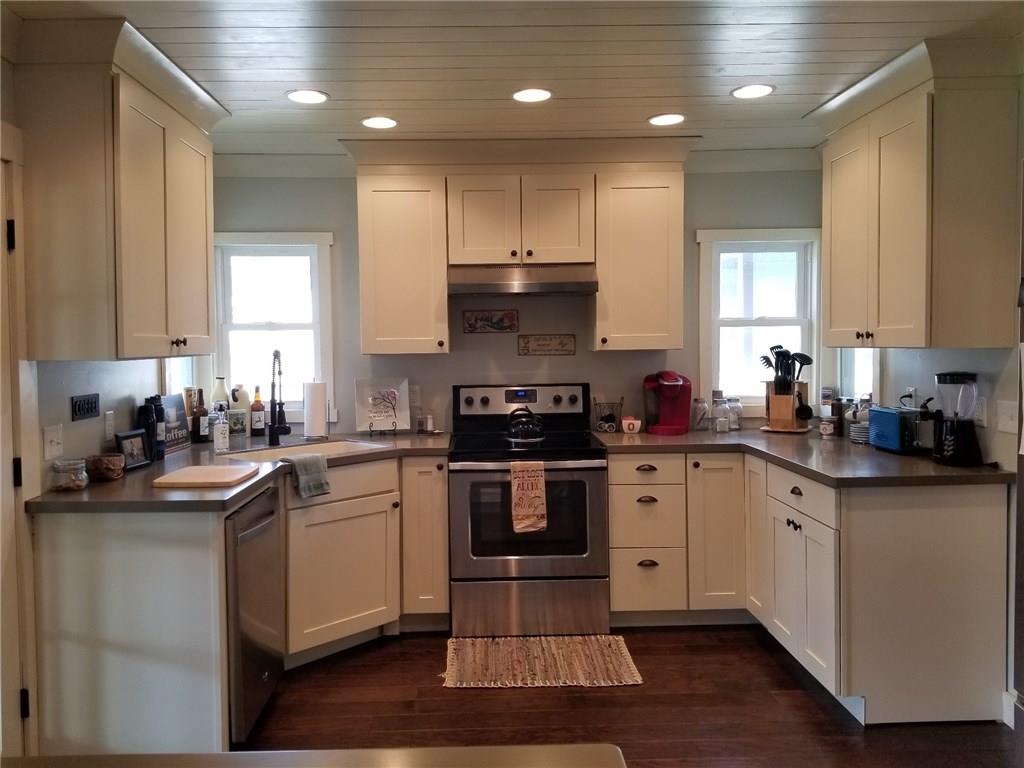 3136 Pueblo Dr