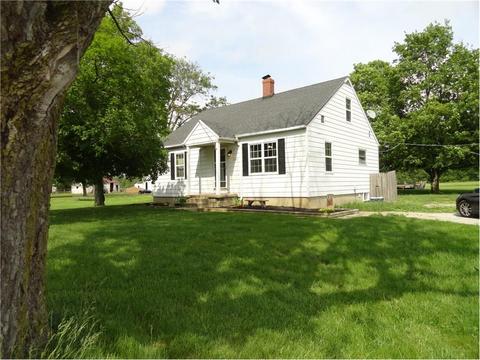 2385 Cherokee Dr