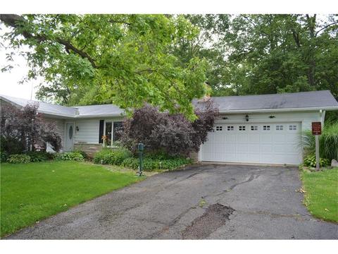 2385 Cherokee Dr
