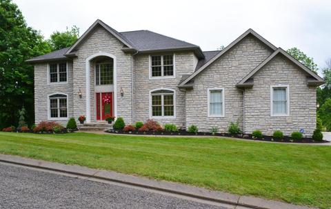 1266 Stratford Woods Dr