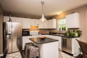 For Sale: 401 Barrington Rdg Pataskala, OH 43062