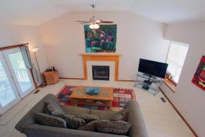 For Sale: 472 Glenside Ln Powell, OH 43065