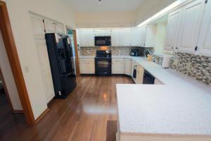 For Sale: 472 Glenside Ln Powell, OH 43065