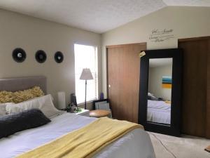 For Sale: 701 Slate Hollow Ct Powell, OH 43065