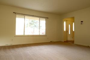 103 Freeway Dr