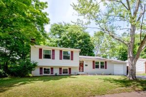 For Sale: 5585 Spohn Dr Westerville, OH 43081