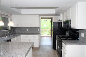 For Sale: 4950 Wintersong Ln #1 Westerville, OH 43081