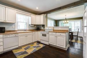For Sale: 27 W Broadway Ave Westerville, OH 43081