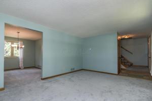For Sale: 429 Burns Dr N Westerville, OH 43082