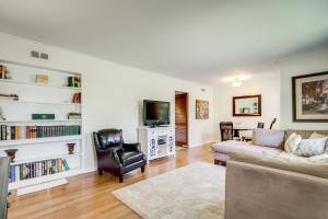 For Sale: 375 S Selby Blvd Columbus, OH 43085