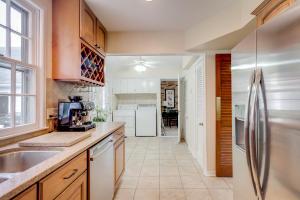 For Sale: 375 S Selby Blvd Columbus, OH 43085