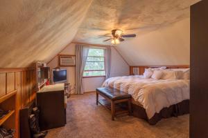 306 Kenbrook Dr