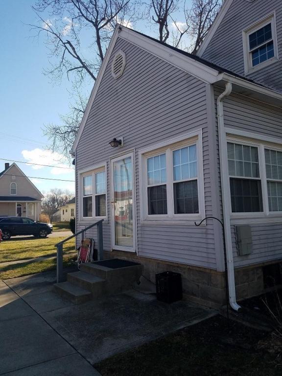72 Central Ave