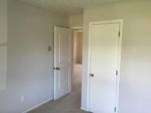 116 N Creekview Ct, Baltimore OH 43105