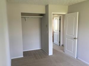 116 N Creekview Ct, Baltimore OH 43105