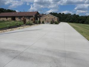 For Sale: 810 Thomas Rd NE Bremen, OH 43107