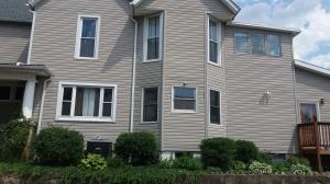 For Sale: 353 E Main St Circleville, OH 43113