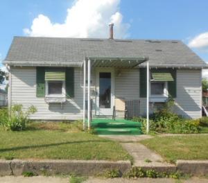 For Sale: 548 E Mound St Circleville, OH 43113