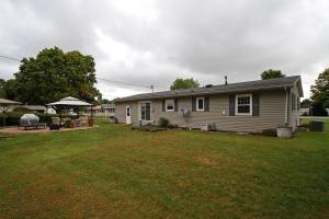 185 Hillcrest Dr