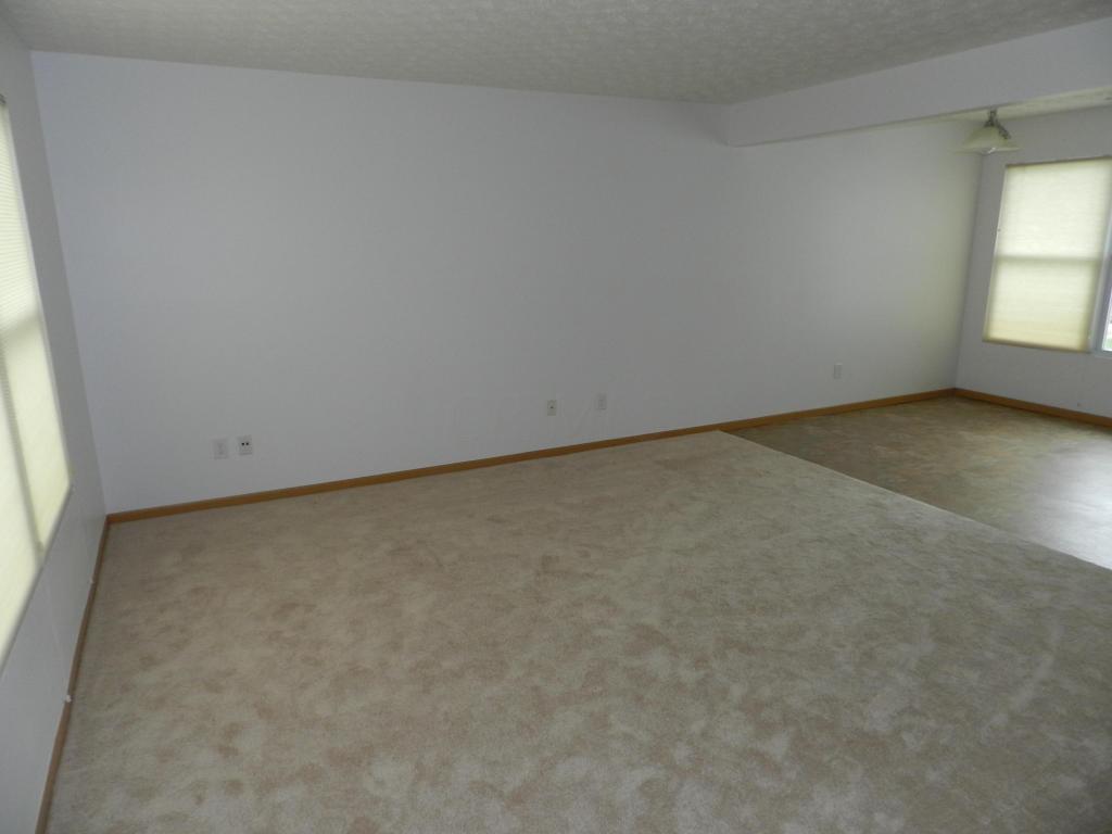 1135 Wexford Green Blvd