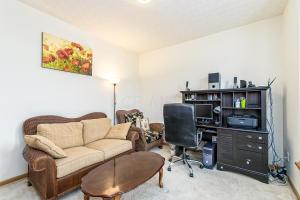 827 Military Dr