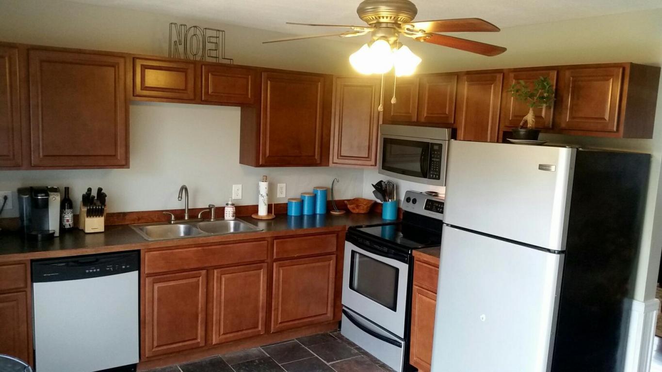 3834 Homecomer Dr