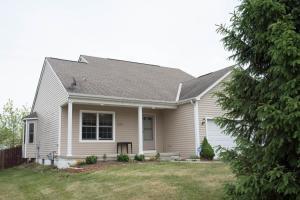 2182 Dry Ridge Ct, Grove City OH 43123
