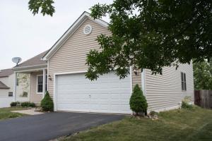 2182 Dry Ridge Ct, Grove City OH 43123