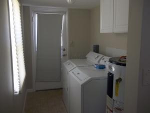 For Sale: 48 Railroad St Jeffersonville, OH 43128