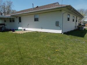 102 Grove Ct, Lancaster OH 43130