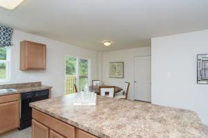 For Sale: 1086 Sun Ridge St Lancaster, OH 43130