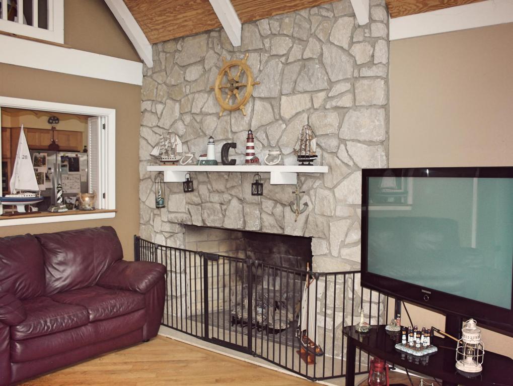 302 Andover Dr
