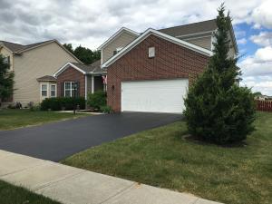 For Sale: 642 Preston Trails Dr Pickerington, OH 43147