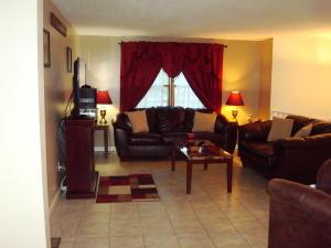 For Sale: 545 Pickerington Hills Dr Pickerington, OH 43147