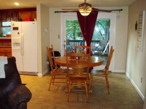 For Sale: 545 Pickerington Hills Dr Pickerington, OH 43147