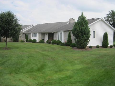 130 Bur Oak Dr