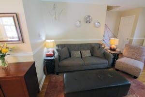 For Sale: 215 Delhi Ave #E Columbus, OH 43202